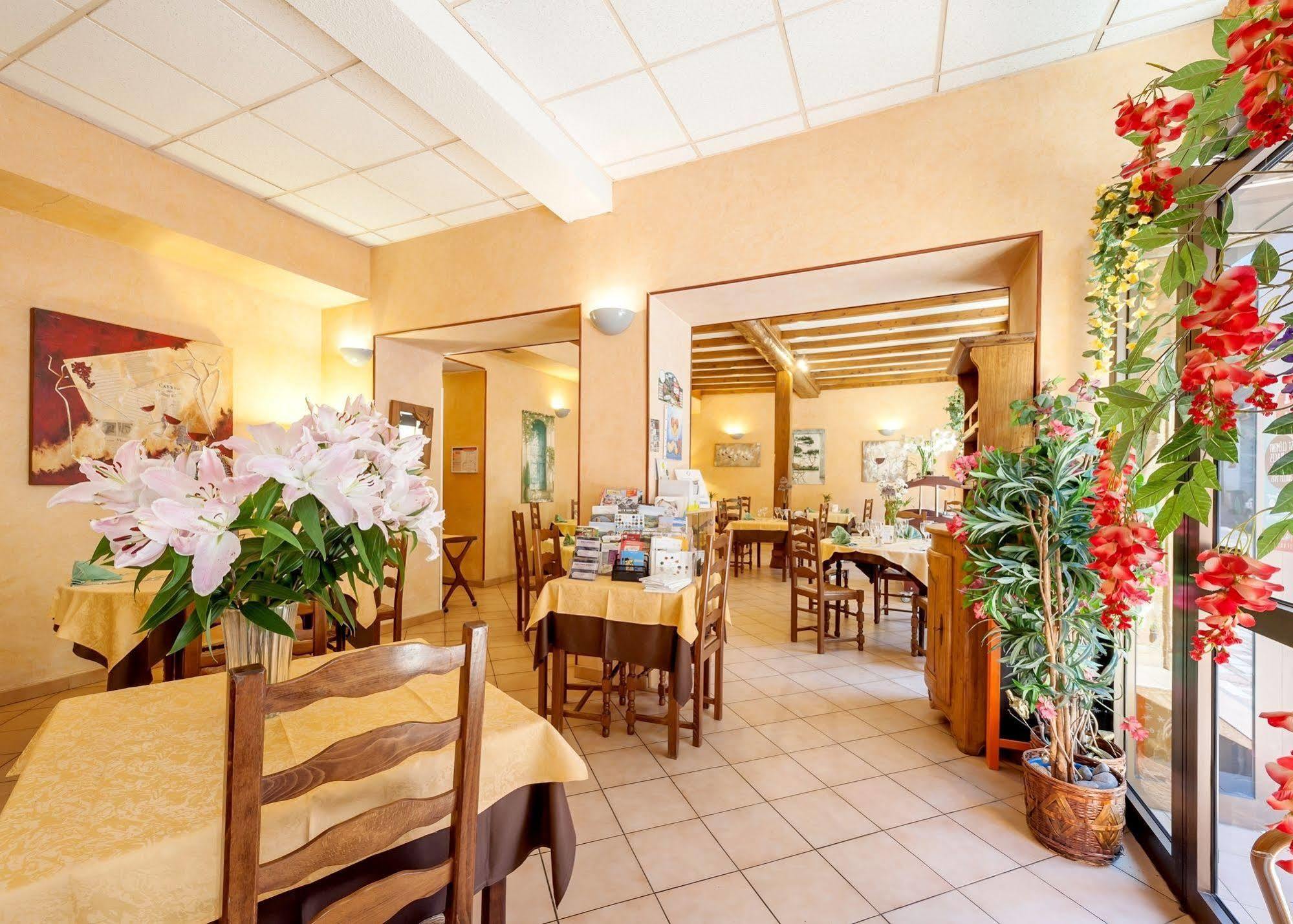 Hotel Restaurant Le Saint Clement Luaran gambar